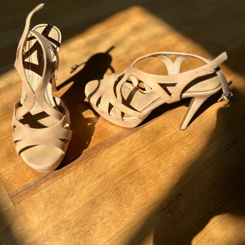 Elegant Tan Strappy Heels
